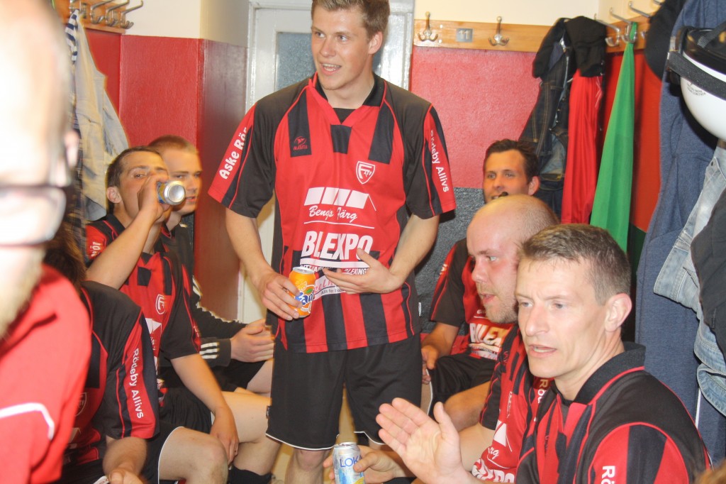 Pontus leder segersång