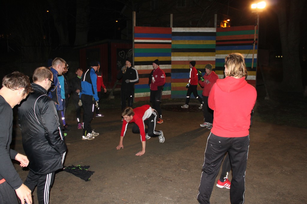 Pontus kämpar med sina burpees